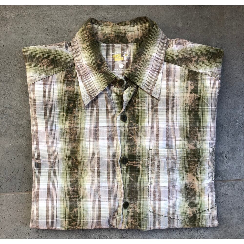 Mountain Hardwear L Green Stripes on Plaid SS Button‎ Front Casual Shirt